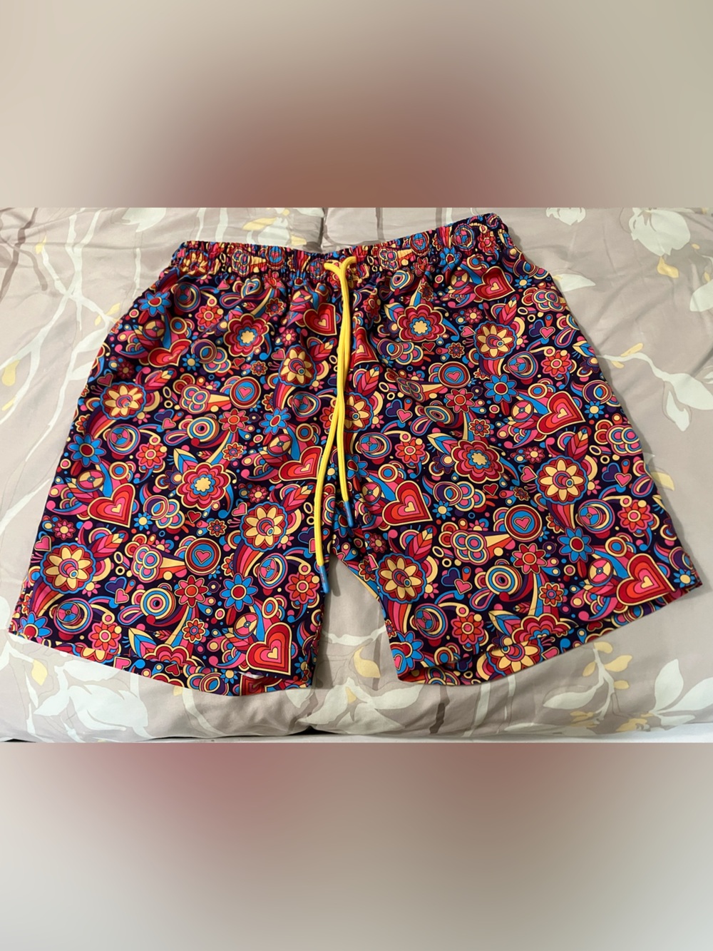 Men's hybrid swim trunks “love overload” size small